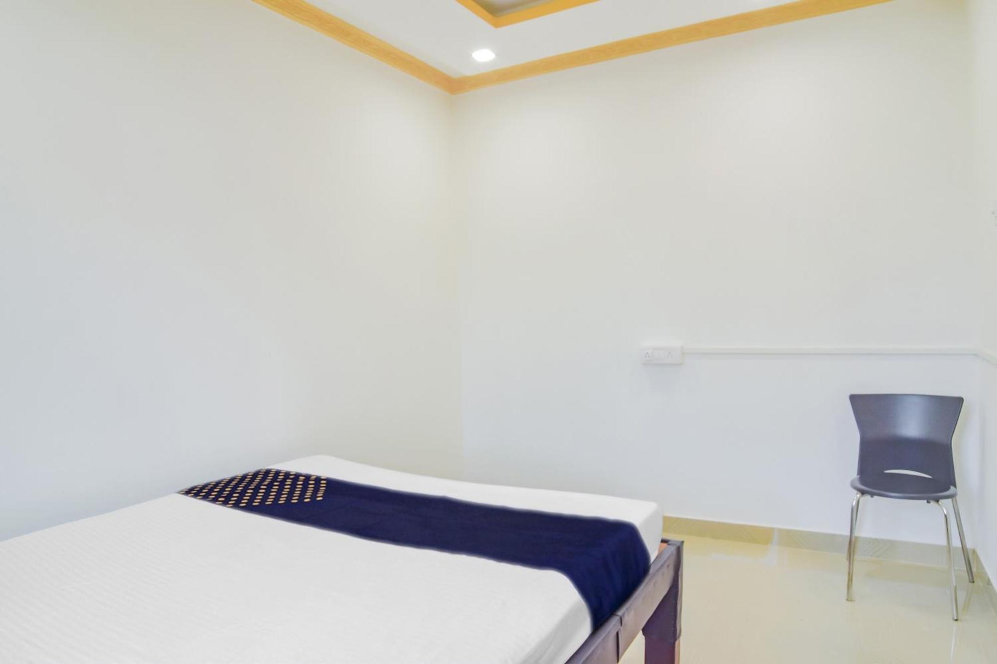 Spot On Nirvaan Guest House Kaharpara Exterior foto